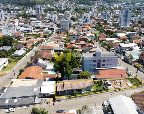 Imóvel de esquina para venda no Centro de Rio do Sul