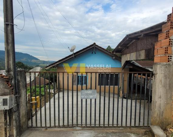 Casa à Venda - Fundo Canoas