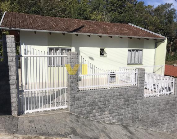 Casa para Venda no Bairro Eugênio Schneider em Rio do Sul