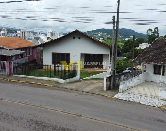 Casa disponível no bairro Canta Galo!
