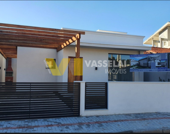 Casa geminada no Bairro Rainha