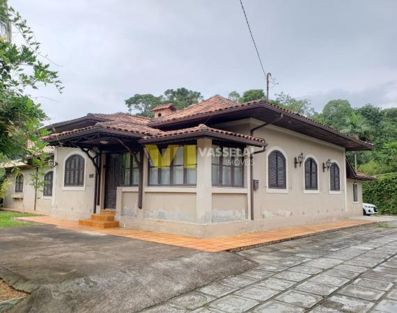 Ótima Localização para edificação comercial.