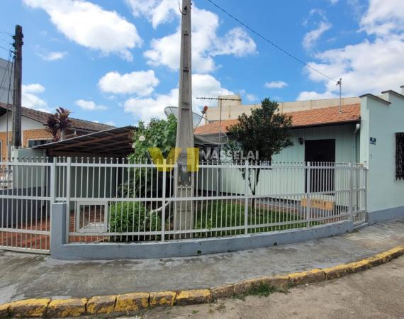 Casa para locação no Bairro Canoas