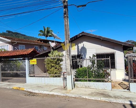 Casa a Venda no Bairro Budag, em Rio do Sul