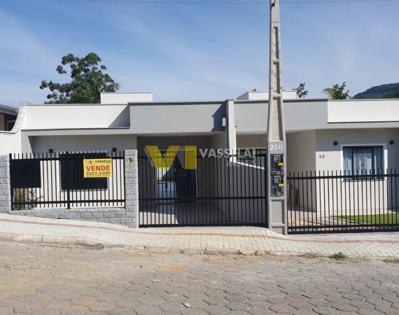 Casa Geminada para venda no Bairro Taboão