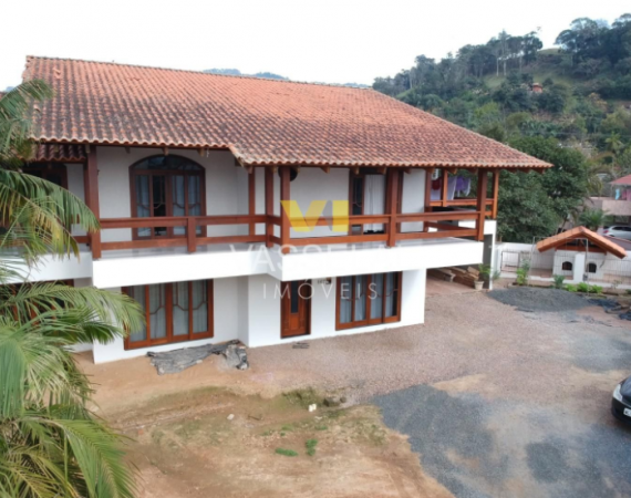 Casa para venda no Bairro Canoas, em Rio do Sul