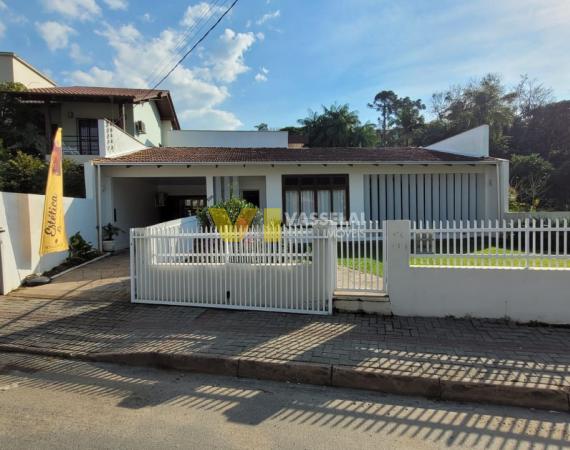 Casa para locação no Bairro Sumaré